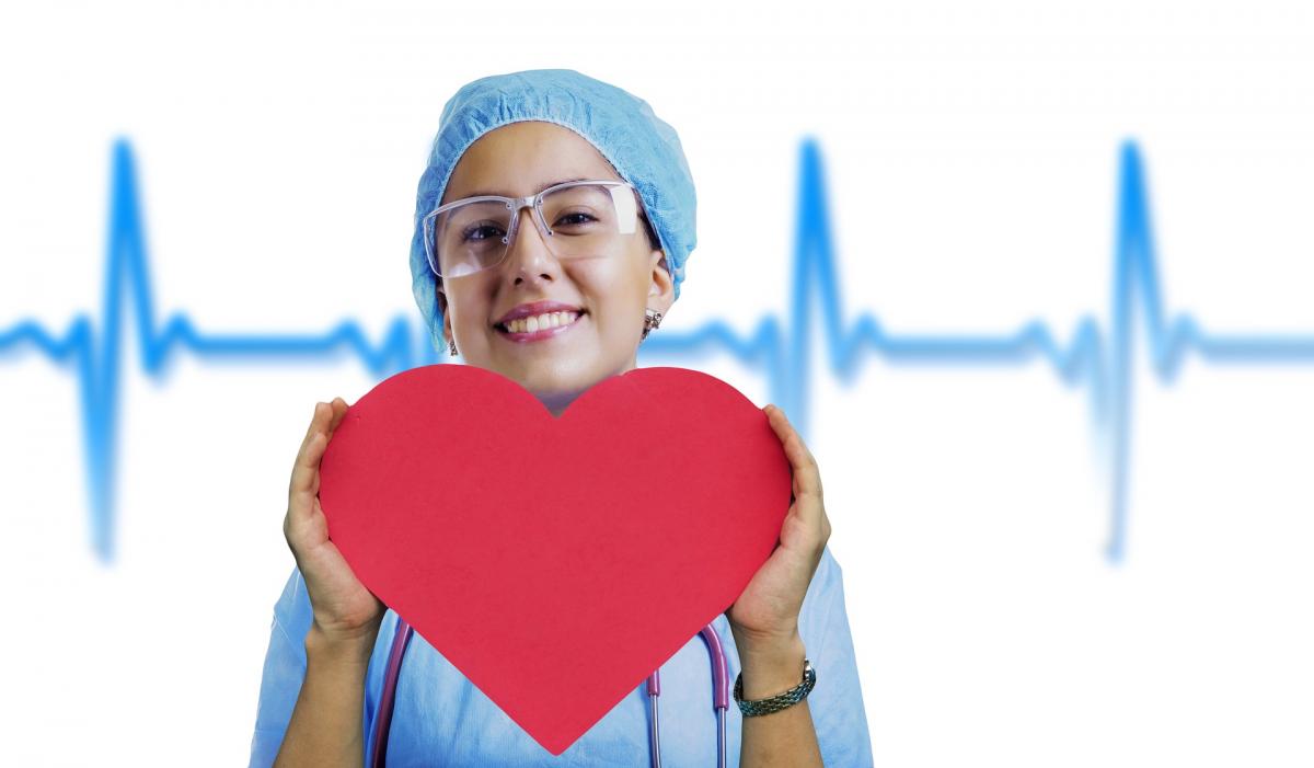 Krankenschwester mit Herz